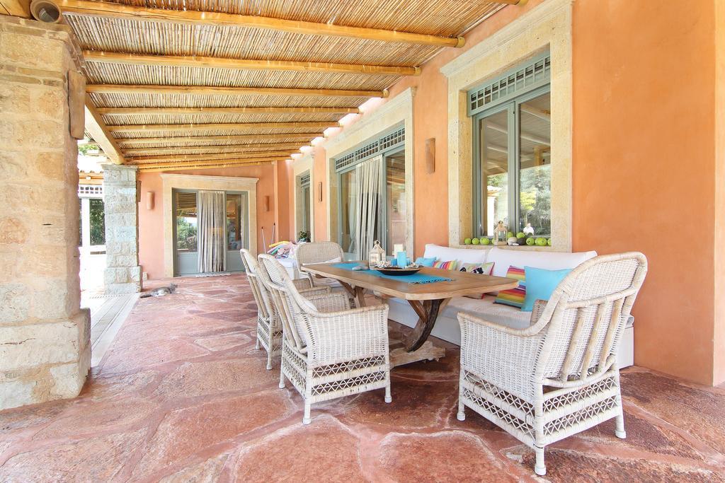 Vouliagmeni Villa Athen Exterior foto