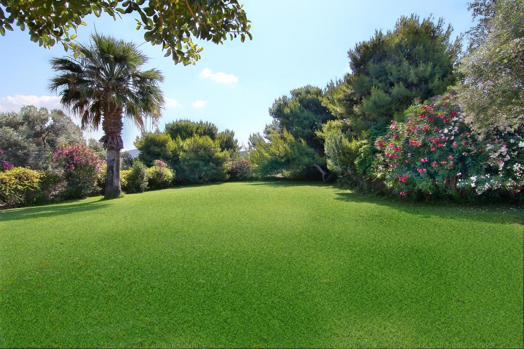 Vouliagmeni Villa Athen Exterior foto